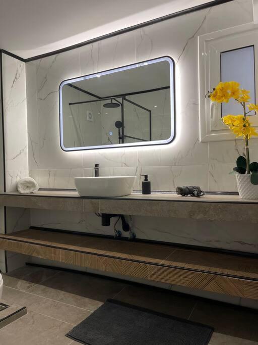 Apartament Hideaway Boutique Ateny Zewnętrze zdjęcie